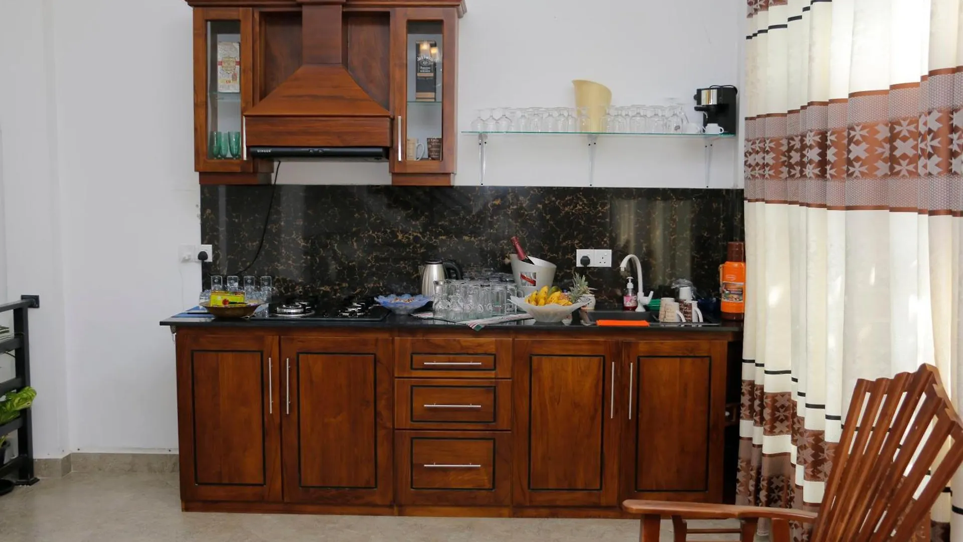 Cvilla Hotel Negombo 0*,